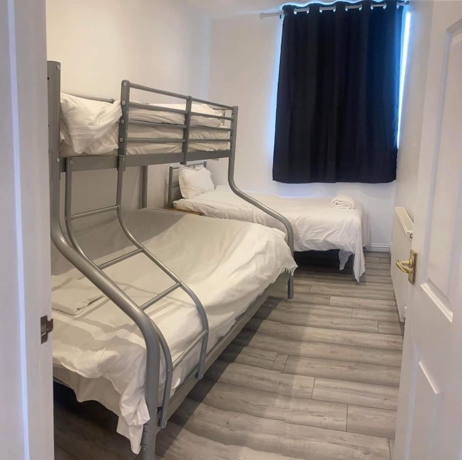 Entire Two Double Bedrooms Flat N4 Грейт-Ярмут Экстерьер фото